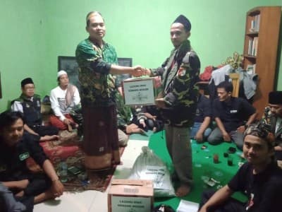 NU Kemang-Bogor Serahkan Bantuan untuk Korban Banjir di Cigudeg