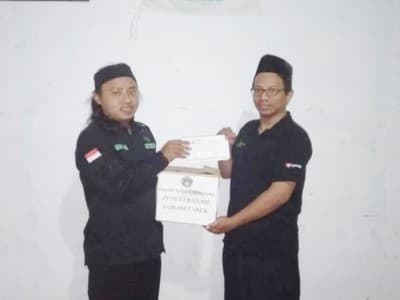 Pagar Nusa Kartasura Serahkan Bantuan Korban Banjir lewat LAZISNU Sukoharjo