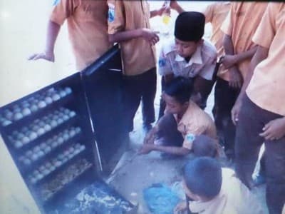 Pesantren Al-Falah Puger Jember Tekuni Usaha Olahan Pangan