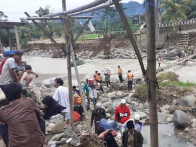 Suasana 'Horor' Perjalanan Tim LTM PBNU ke Desa Terdampak Longsor Bogor