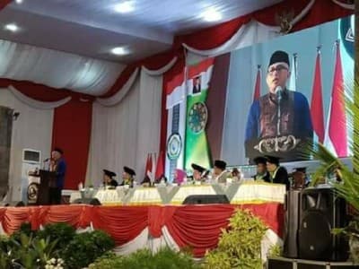 Mahasiswa Islam Tak Boleh Terjebak dengan Ketergantungan Penggunaan Gawai