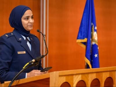 Saleha Jabeen, Wanita Muslim Pertama di Angkatan Udara AS