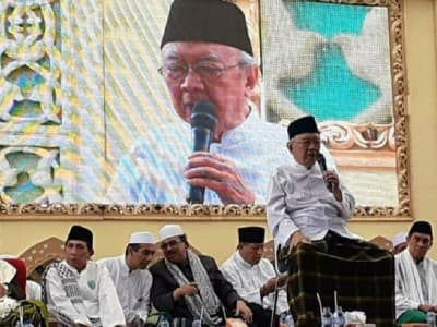 Mengenang Kiai Sjaichu, Tokoh Karismatik yang Komplet