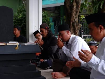 KH Abdullah bin Nuh, Ulama Penyair dan Penyiar Kemerdekaan Indonesia