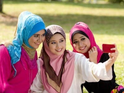Batasan Aurat Muslimah Indonesia dalam Kajian Fiqih