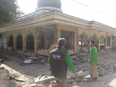 Hukum Menghentikan Shalat saat Bencana Datang