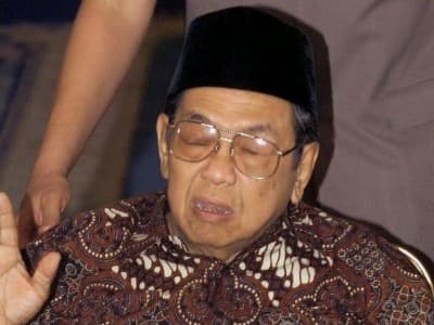 Buku 'Menjerat Gus Dur' Agar Generasi Muda NU Paham Kiai Dilengserkan saat Jadi Presiden