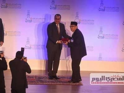 Konsisten Kembangkan Islam Moderat, Pemerintah Mesir Anugerahkan Bintang Kehormatan kepada Prof Quraish Shihab