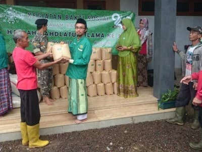 NU Cisarua Bogor Salurkan 1 Ton Beras untuk Dhuafa