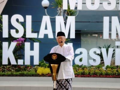 Gus Sholah Tokoh NU yang Kaya Gagasan Konkret