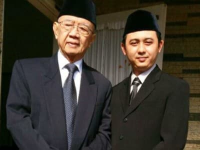 Gus Sholah Ingin Khatam Al-Qur'an sebelum Wafat