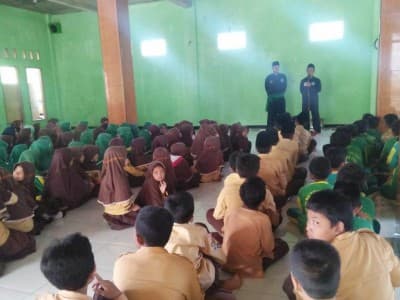 Perkuat Karakter, Siswa MI Karanganyar Ikut PS Pagar Nusa