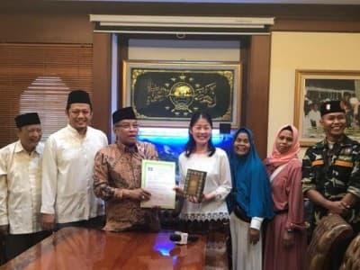 Lagi, Kiai Said Bimbing Warga Jepang Masuk Islam