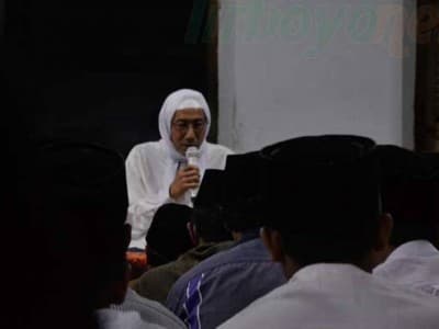 Pulangnya Kiai Garda Depan Kitab Kuning Lirboyo