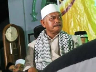 KH Ubaidillah Abdul Ghoni Pengasuh Pesantren Mantenan Blitar Wafat