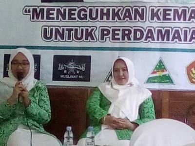 Fatayat Kota Banjar Ajak Kadernya Perangi Sampah Plastik