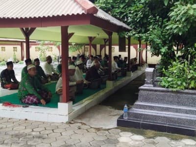 Jelang Harlah, PCNU Pamekasan Ziarah ke-23 Maqbarah Pendiri NU