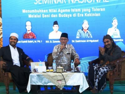 D Zawawi Imron: Ingin Terhormat, Perbaiki Akhlak