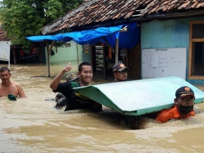 GP Ansor Subang Terjunkan Banser Siaga Bencana Evakuasi Korban Banjir
