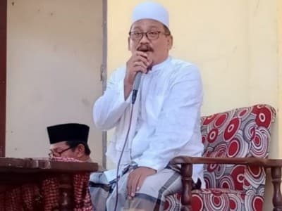 Ketika Kiai Siroj Tugasi Kiai Sya'roni Berkeliling Membangun NU Pamekasan