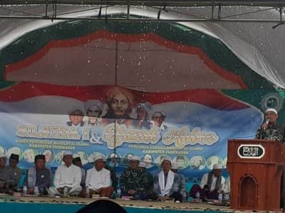 Ketika Kiai NU Pilih HP Ketimbang Istri