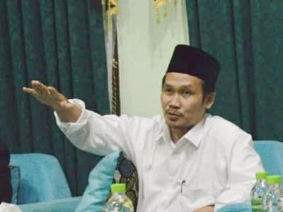 Gus Baha Sebut Dua Pilihan Jika Disuruh Masuk Neraka