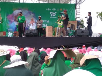 Kapolres Rembang Berikan Hadiah SIM Gratis di Harlah Fatayat NU