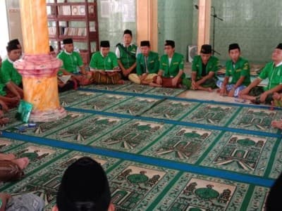 Shalat Gaib dan Istighotsah Nahdliyin Madura untuk Gus Alfa Isnaeni