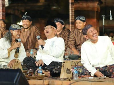 Gus Mus: Menara Kudus Simbol Ruh Ad-Da'wah Sejati