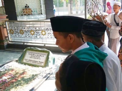 Waspada Corona, Pesantren Tebuireng Tutup Sementara Akses Makam Gus Dur