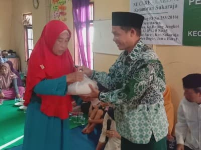 NU Sukaraja Bogor Santuni 100 Dhuafa