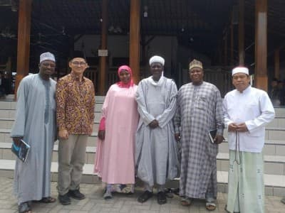 Sejumlah Ulama Nigeria Kunjungi Buntet Pesantren