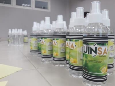Mahasiswa UINSA Produksi 1350 Gel Pembersih Tangan