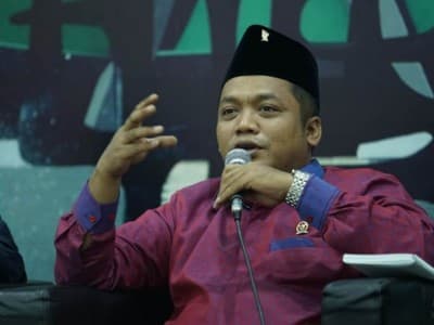 Anggota DPR Dukung Penuh Riset Vaksin Atasi Corona