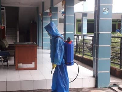 Disinfektan Langka, Pesantren Tebuireng Manfaatkan Pemutih Pakaian