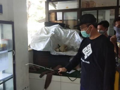 Pesantren Darul Falah Besongo Semarang Lakukan Penyemprotan Disinfektan 