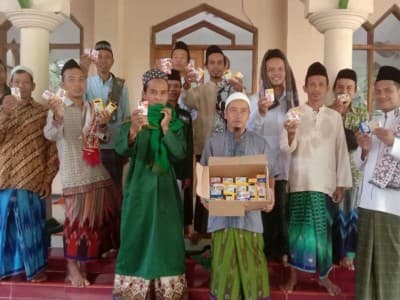 Cegah Covid-19, Ansor Ajibarang Banyumas Bagikan Sabun Cuci Tangan Gratis
