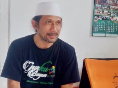 Pesantren Al-Mujahidin Temanggung Gandeng Petani Budidayakan Kol 