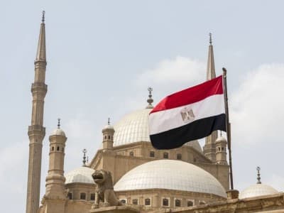 Cegah Covid-19, Mesir Juga Tutup Masjid
