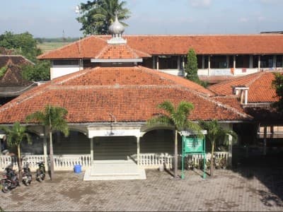 Pondok Pesantren Tempat Teraman dari Risiko Virus Covid-19?