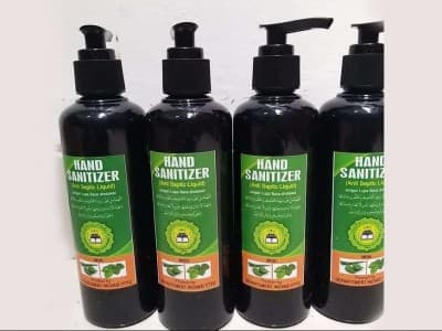 Barang Langka, Santri Yanbu’ul Qur’an Kudus Ciptakan Gel Pembersih Tangan 'HandSo-20'