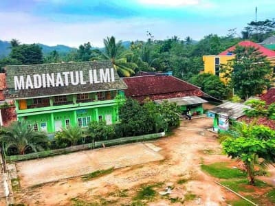 Dampak Covid-19, Santri Madinatul Ilmi Pulang Amalkan Ijazah Mbah Hasyim