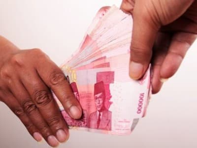 Pemerintah Harus Pastikan Kelompok Miskin Terdampak Covid-19 Dapat BLT