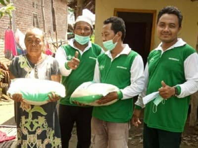 7 Ton Beras Dibagikan UPZISNU di Jombang saat Pandemi Corona