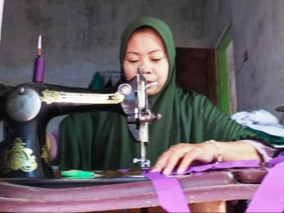 Cegah Corona, Fatayat NU Jember Buat Ribuan Masker