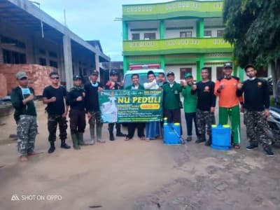 Maraton, NU Peduli Covid-19 Pringsewu Semprotkan Disinfektan di Ratusan Lokasi