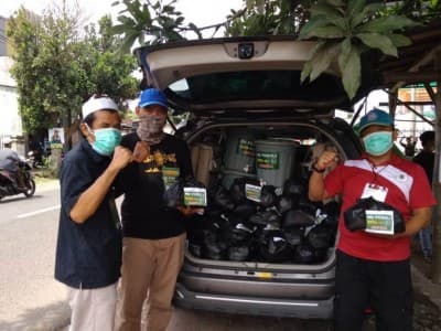 NU Peduli Covid-19 Ambulu Jember Bagikan 1000 Paket Sembako dan 10.000 Masker