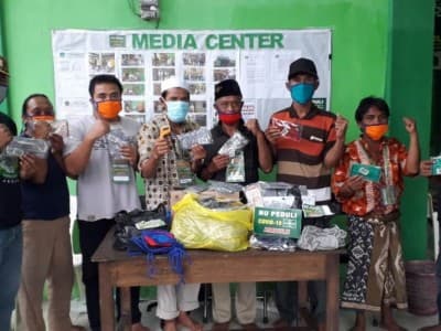 Masker Produksi Satgas NU Peduli Covid-19 Ambulu Jember Dilengkapi ‘Hizb’