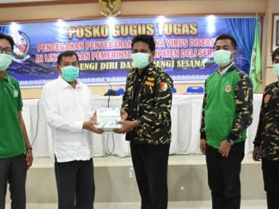 Ansor Sumut Salurkan Masker Medis