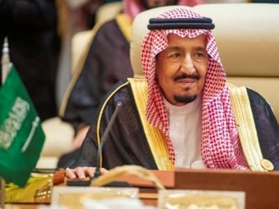 Ratusan Bangsawan Saudi Dilaporkan Terinfeksi Covid-19, Raja Salman Diisolasi